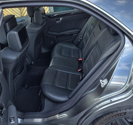 Mercedes-Benz Klasa E cena 126000 przebieg: 139000, rok produkcji 2010 z Łańcut małe 781
